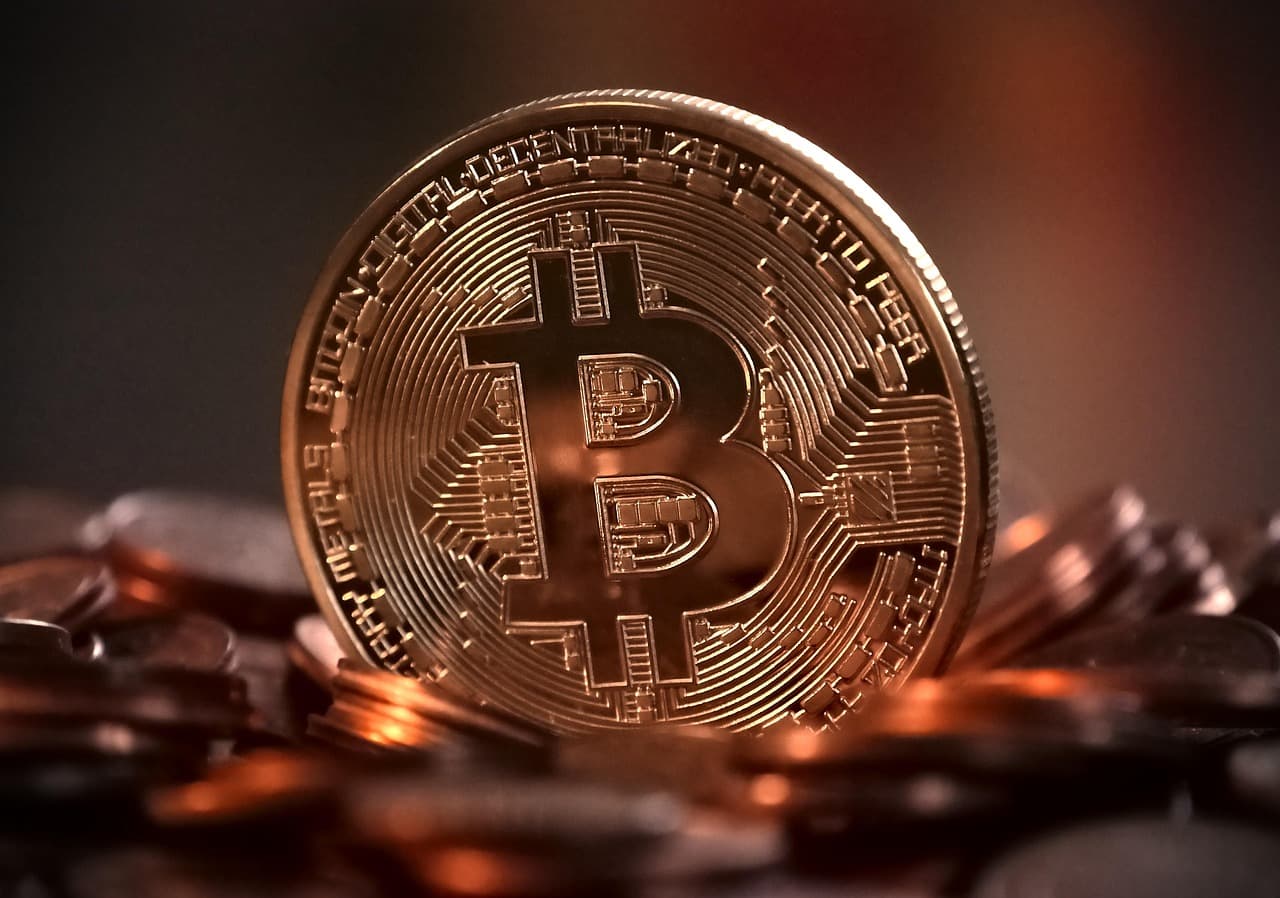 AI-Powered Cryptocurrency Intelligence